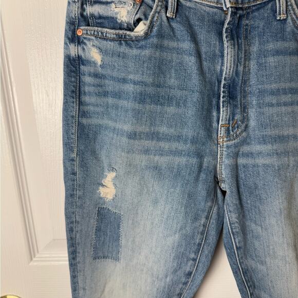 Mother The Insider Crop Step Fray Jeans in We Are Castaways 26 - Picture 5 of 11